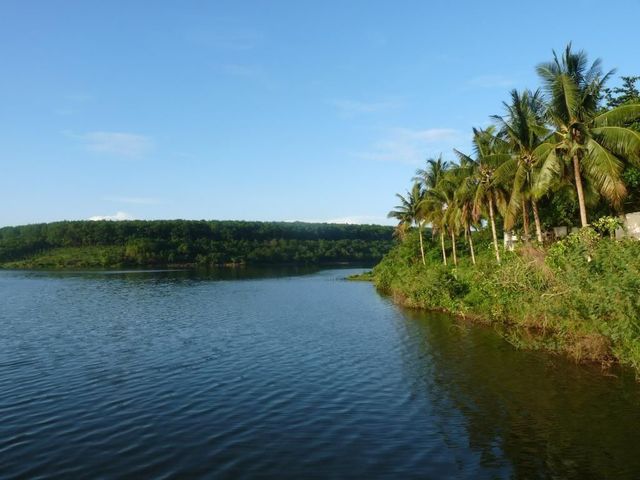 Khu du lịch Hồ Suối Lam 