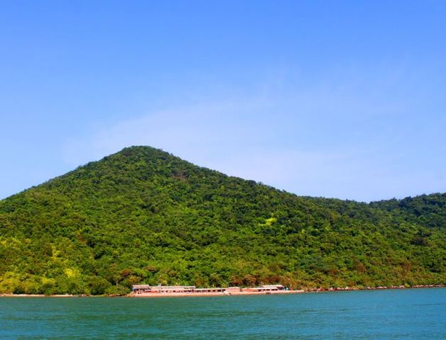 Đảo Ba Mùn