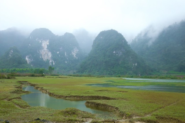 Hồ Yên Phú 