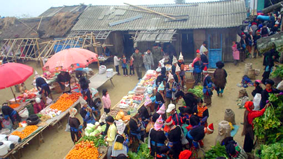 Chợ rừng Dào San