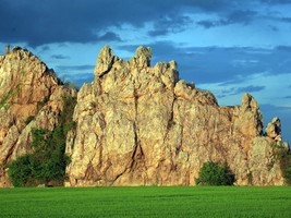 Gành đá Hòa Thắng