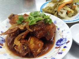 Quán cơm Chí Thành