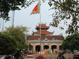 Đền Cửa Lân (Đền Bà)