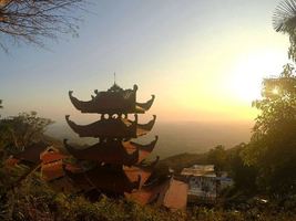 Linh Sơn Long Đoàn