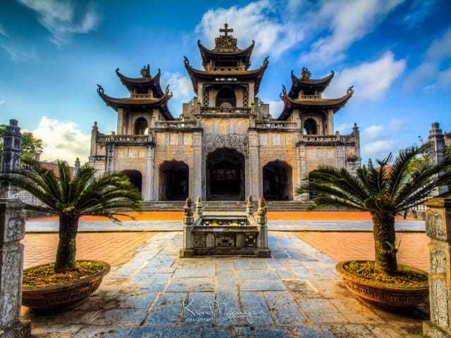 Nhà thờ đá Phát Diệm 