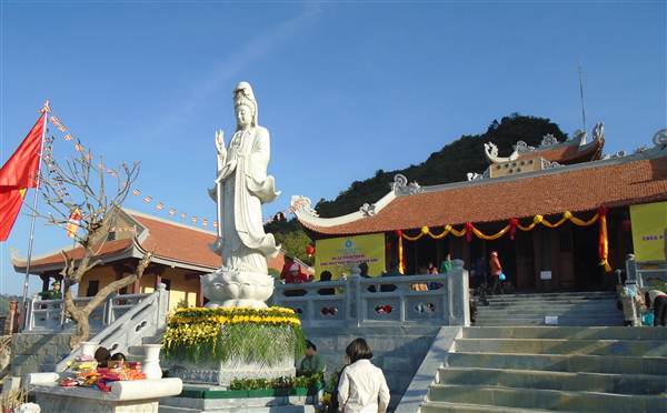 Chùa Phật tích Trúc Lâm Bản Giốc