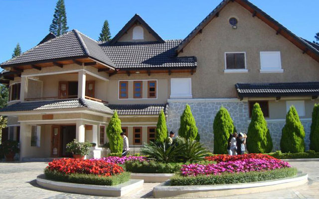 Monet Garden Villa