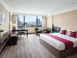 Twin Towers Hotel