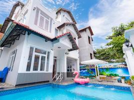 Villa ĐỨC HOÀNG BiDa và Phòng KARAOKE RIÊNG thoải mái